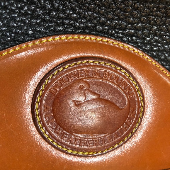 Vintage 1996 Dooney & Bourke ShoulderBag - Picture 2 of 12